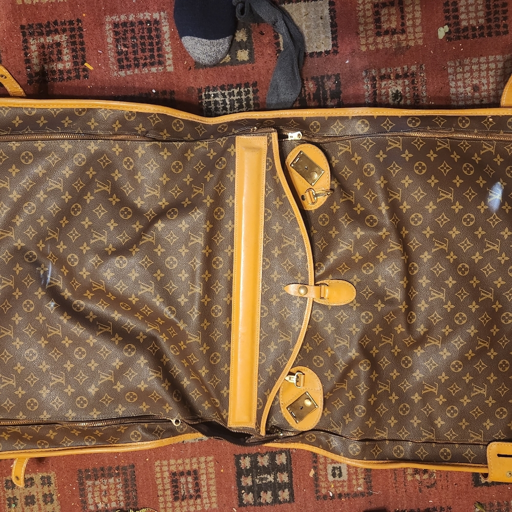 Lv Louis Vuitton huge garment bag